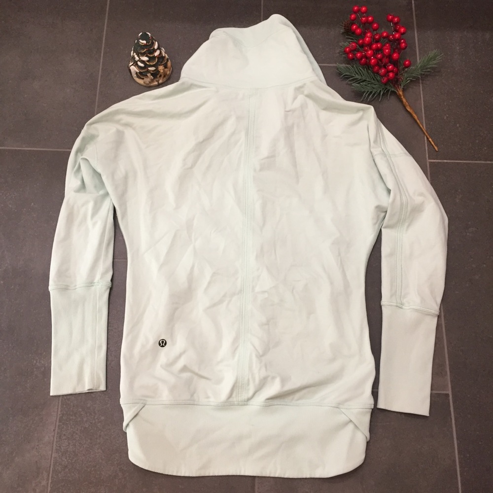 lululemon athletica Mint Aqua Performance Pullover - Picture 7 of 16